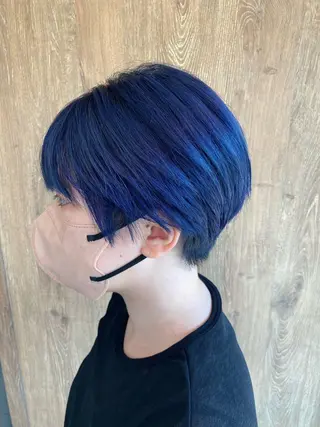 ショート カラー 小坂 麻綾のヘアスタイル