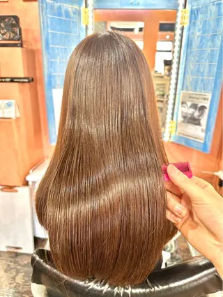 ロング FACE DECO AVEDA所属・美髪美容師 いいじまあいかのヘアスタイル