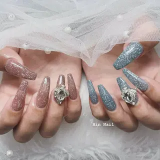 ネイル Hin Nailsのネイルデザイン