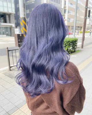 ロング カラー ハイトーン×レイヤー カットTAKUMIのヘアスタイル