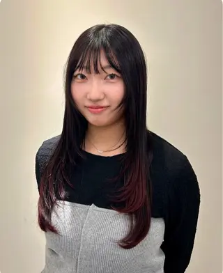 セミロング カラー 井上 七海のヘアスタイル