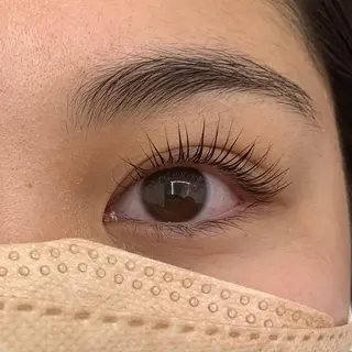 マツエク・マツパ 鍵山 千秋のヘアスタイル