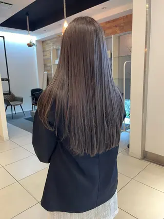 ロング カラー ヨシカ/透明感カラー 酸性ストレートのヘアスタイル