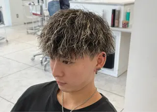 ショート カラー パーマ メンズ Ace men's salon 岡崎店所属・🔥メンズ特化美容師 🔥石川大雅のヘアスタイル
