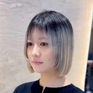 ショート RYU/レイヤー /透明感艶カラーのヘアスタイル