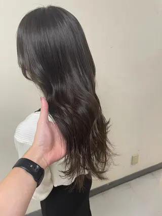 ロング シンタニナオト /梅田茶屋町のヘアスタイル
