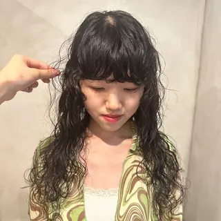 ロング パーマ Yuki☺︎パーマ レイヤーカットのヘアスタイル