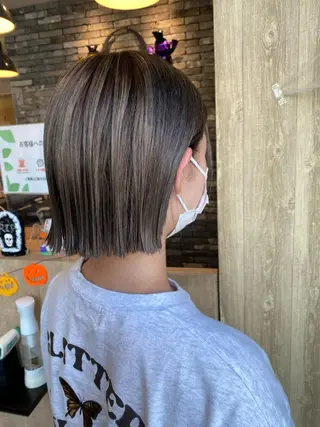 ミディアム 山口 明日花のヘアスタイル