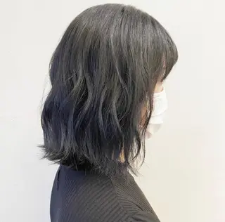 ミディアム カラー 長谷川 華奈子のヘアスタイル