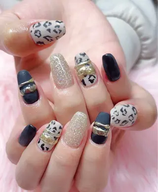 ネイル MoonNail ユリ🌸のネイルデザイン