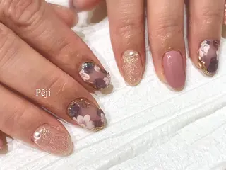 ミディアム m kaori𓃟のネイルデザイン