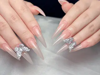 ネイル Aura  Nail 長さだし/パラジェルのネイルデザイン