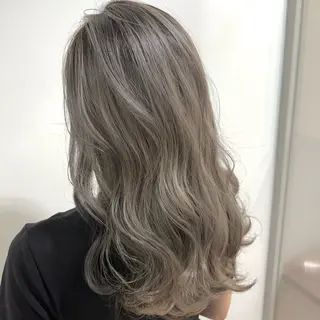 ロング カラー あべ ゆうかのヘアスタイル