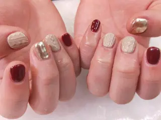 ネイル はばすみれ🎀ﾈｲﾙ 光ﾌｪｲｼｬﾙ ﾍｱのネイルデザイン