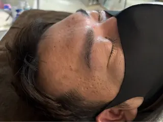 アイブロウ お手入れ眉/小顔 /プライベートサロンのエステ・リラクイメージ