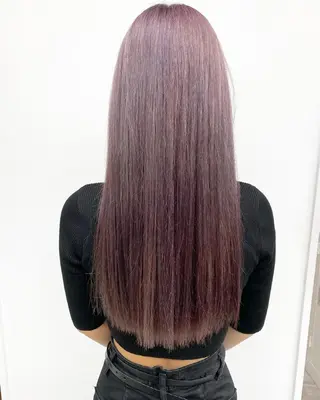 ロング カラー ☀️透明感color KURO☀️のヘアスタイル