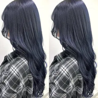 ロング カラー 透明感カラー🪿🤍 顔まわりカットのヘアスタイル