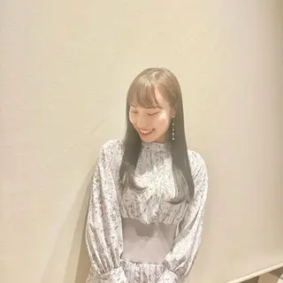 ロング カラー パーマ ヘアアレンジ 高井瑠華🌼 ストカールカット特化のヘアスタイル
