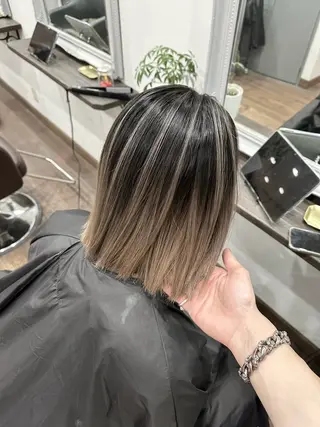 ミディアム バレイヤージュ 隅中秀弥のヘアスタイル