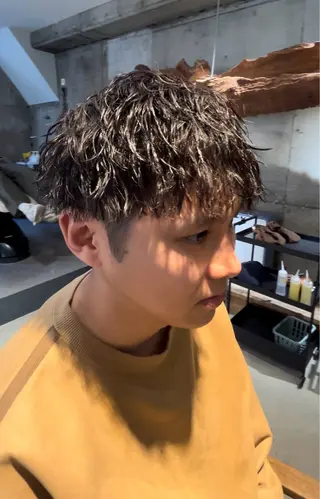 ショート 宇野 佑馬のヘアスタイル