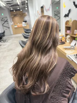 ロング カラー 巻ける髪質改善🫧ハ イライト/永田汰伊智のヘアスタイル