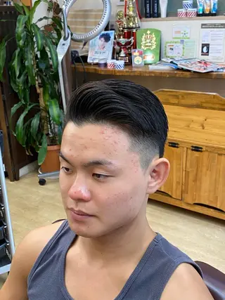 ショート メンズ 浅見 天翔のヘアスタイル