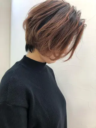 ショート カラー タナカ タクヤのヘアスタイル
