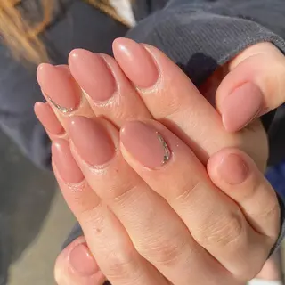 ショート ネイル 安藤 紅実のネイルデザイン