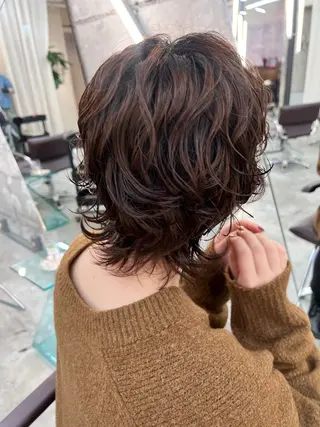 ミディアム カラー パーマ 圧倒的デザイン力 店長🎨RENAのヘアスタイル