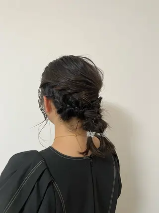 ミディアム ヘアアレンジ 中山 琴葉のヘアスタイル