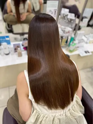 ロング 秋野 睦実のヘアスタイル