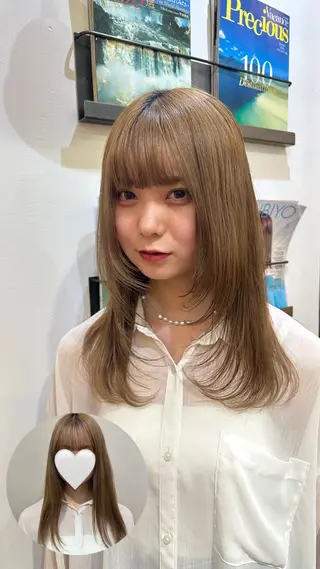 セミロング momo 札幌美容師のヘアスタイル
