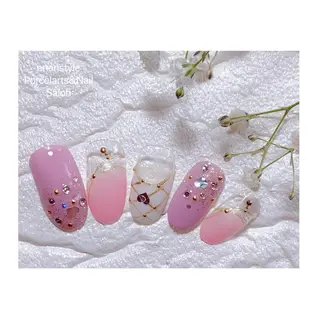 ミディアム ネイル 👑enen style👑のネイルデザイン