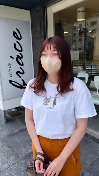 セミロング カラー ヘアアレンジ インナー×縮毛矯正 ピンクカラー澤井里菜のヘアスタイル