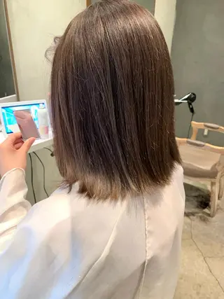 ミディアム カラー SAKINO. ベージュカラーのヘアスタイル
