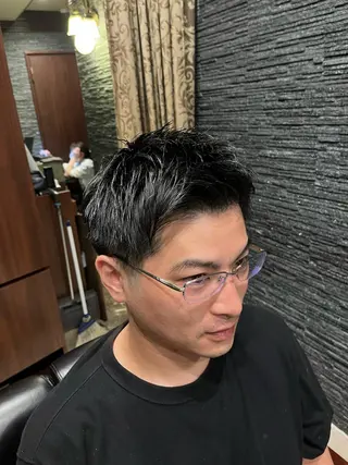 ショート メンズ 高橋 優希のヘアスタイル