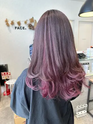 ロング カラー シールエクステ/ ブリーチカラーのヘアスタイル