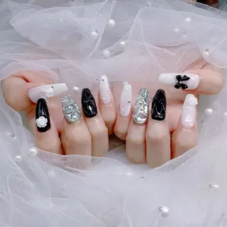 ネイル パーツ全部¥110 サロンミミのネイルデザイン