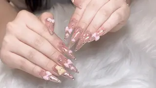 ネイル Rei _Nail 新宿のネイルデザイン