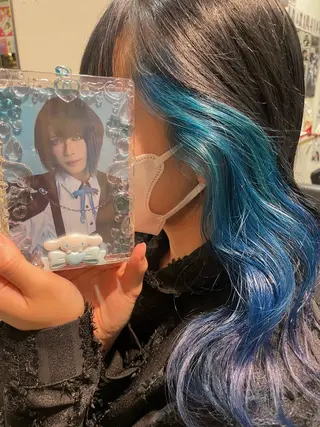 ロング カラー インナーカラー 推し ブリーチ 髪質改善のヘアスタイル