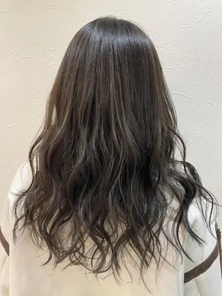ロング カラー 店長ハイトーンカラー 柞山史奈のヘアスタイル