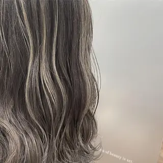カラー 直井 愛蘭のヘアスタイル