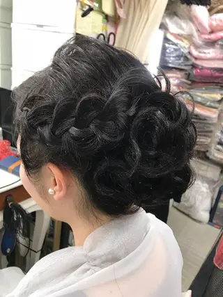 ヘアアレンジ 上辻 博司のヘアスタイル