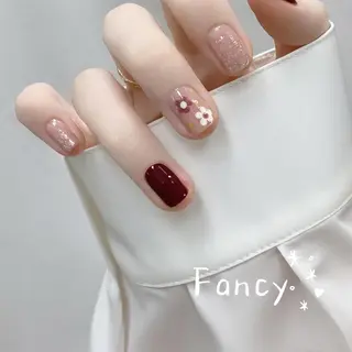 ネイル Nailsalon Fancyのネイルデザイン