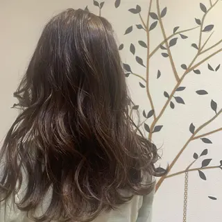 ロング カラー ヘアアレンジ 小白井 由美のヘアスタイル
