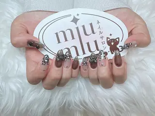 ミディアム yu naのネイルデザイン