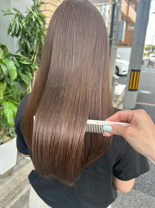 ロング カラー 井手 素子のヘアスタイル