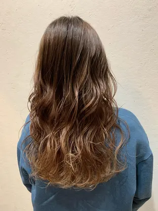 ロング カラー 天野 開のヘアスタイル