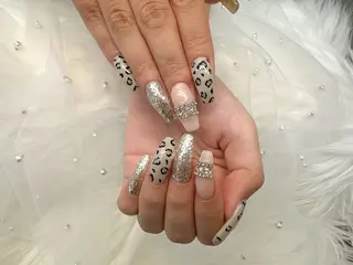 ネイル MIKIネイル YUKAのネイルデザイン