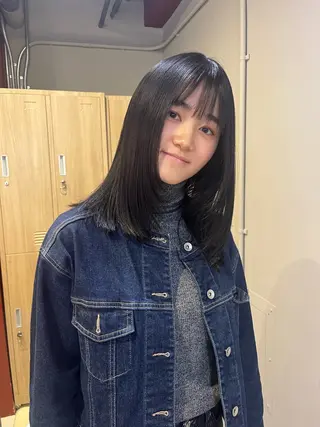 ミディアム カラー レイヤーカット🍏 オリーブ/ののかのヘアスタイル